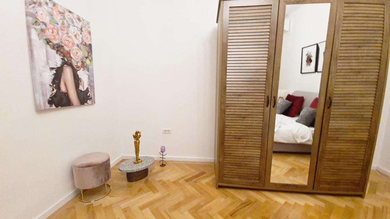 Spacious 5* Luxury In Historic Center Free Parking Cluj-Napoca Eksteriør billede